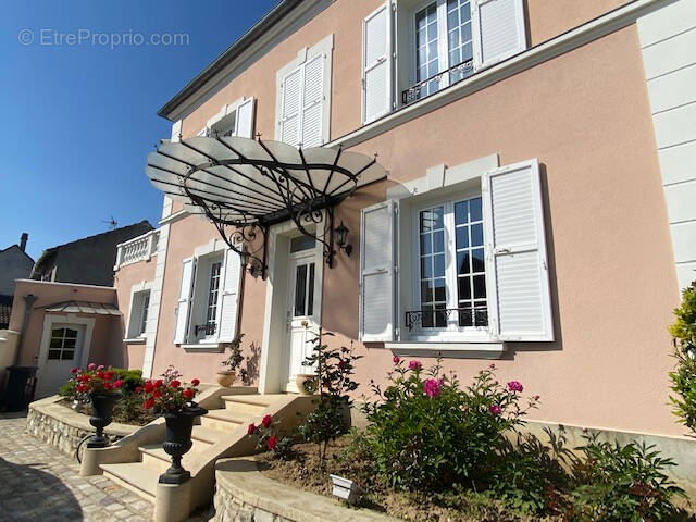 Maison à VARREDDES