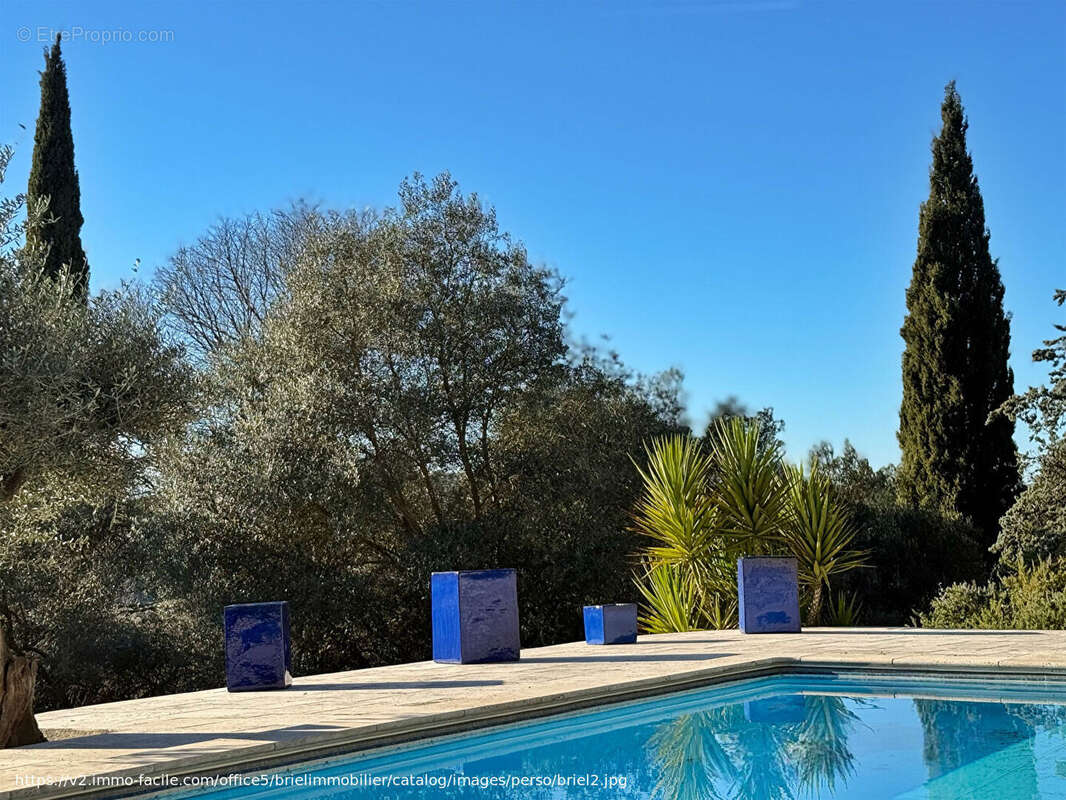 Maison à LORGUES