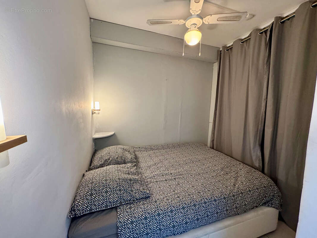 Appartement à SIX-FOURS-LES-PLAGES