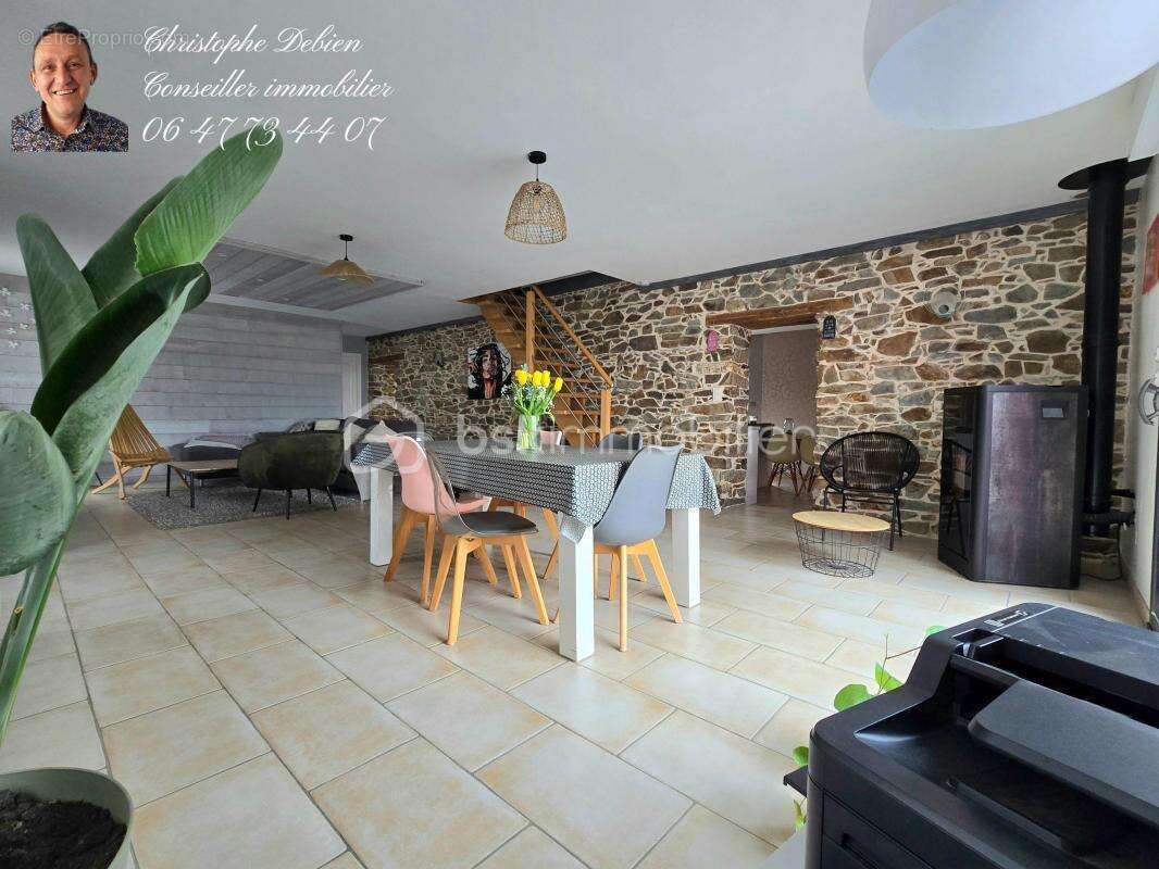Maison à VIEILLEVIGNE