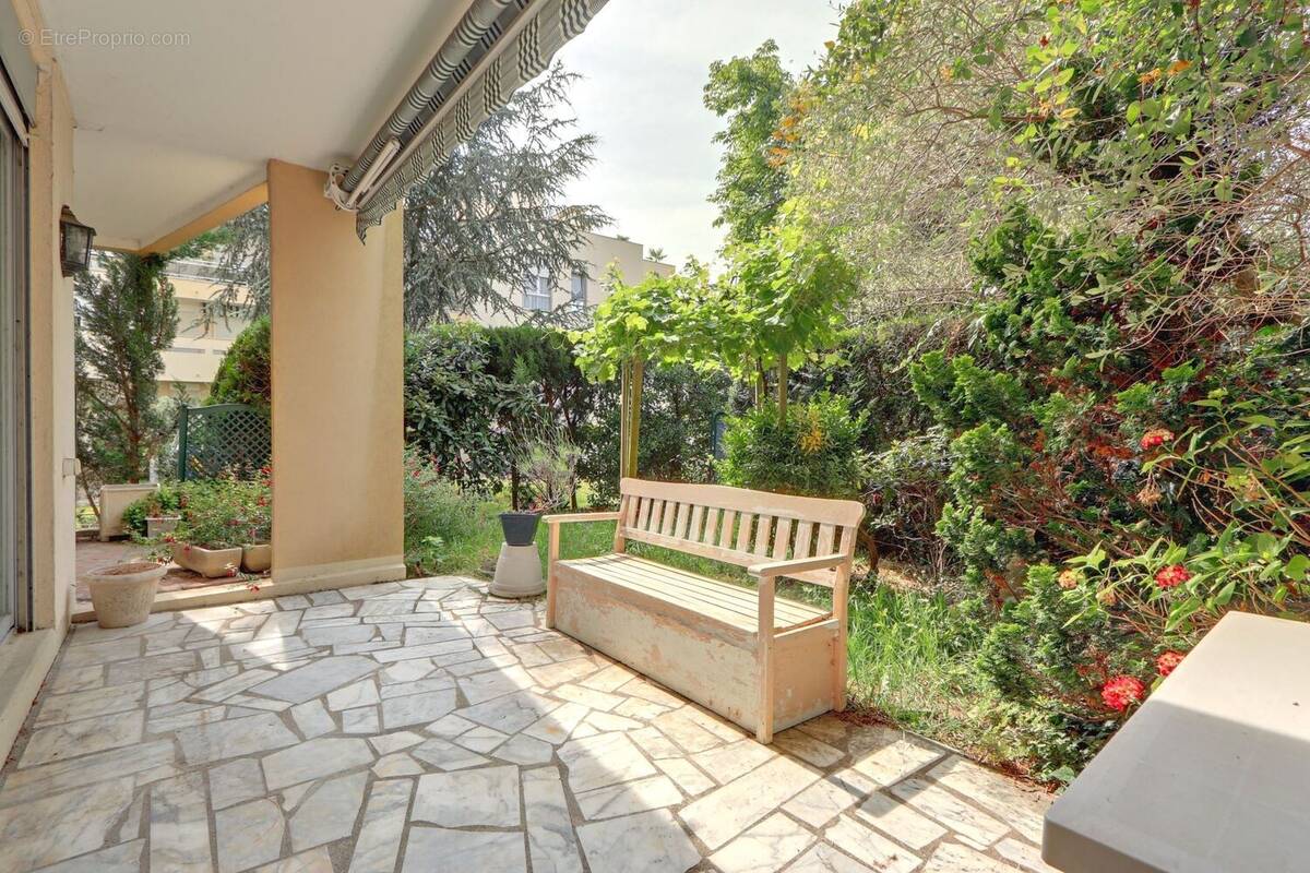 Appartement à SAINT-GRATIEN