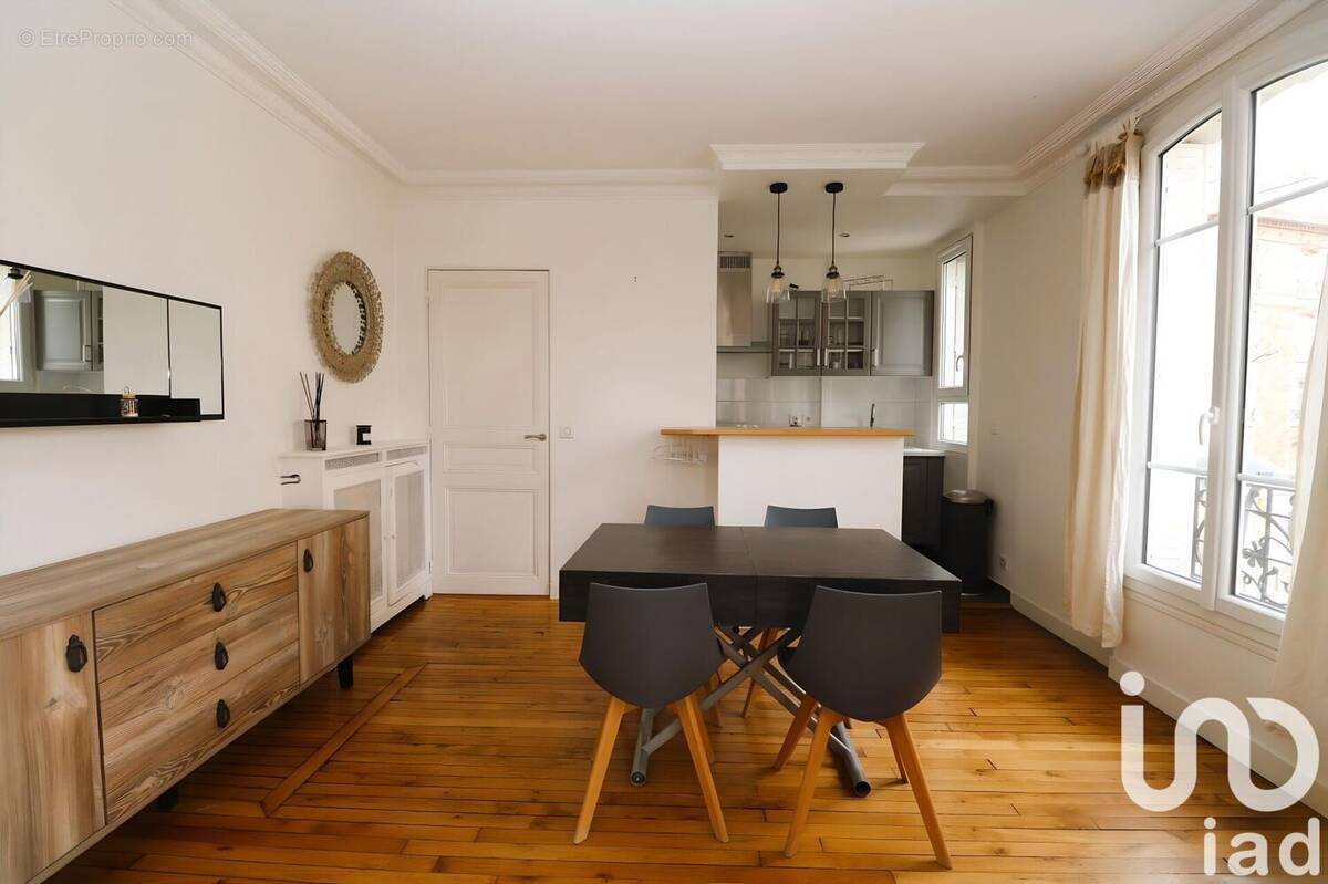 Photo 1 - Appartement à COURBEVOIE
