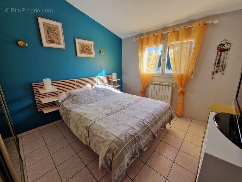 Maison à SAINT-LAURENT-DU-VAR