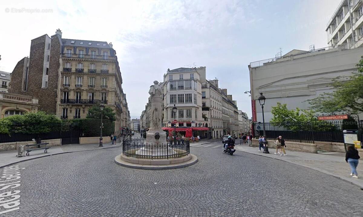 Appartement à PARIS-9E