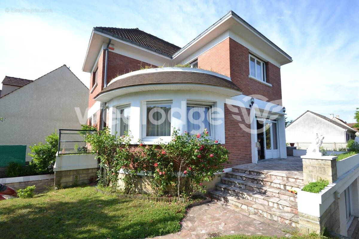 Maison à CONFLANS-SAINTE-HONORINE