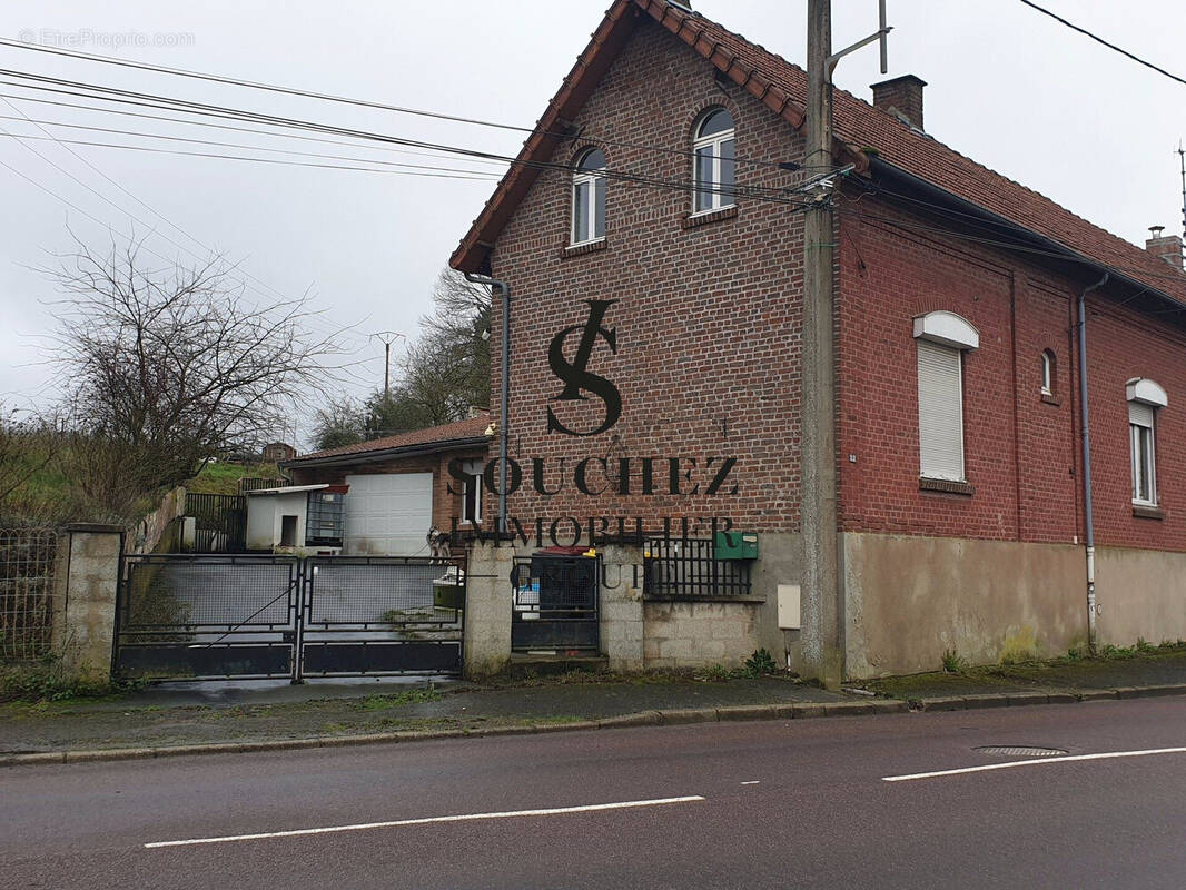 Maison à CARENCY