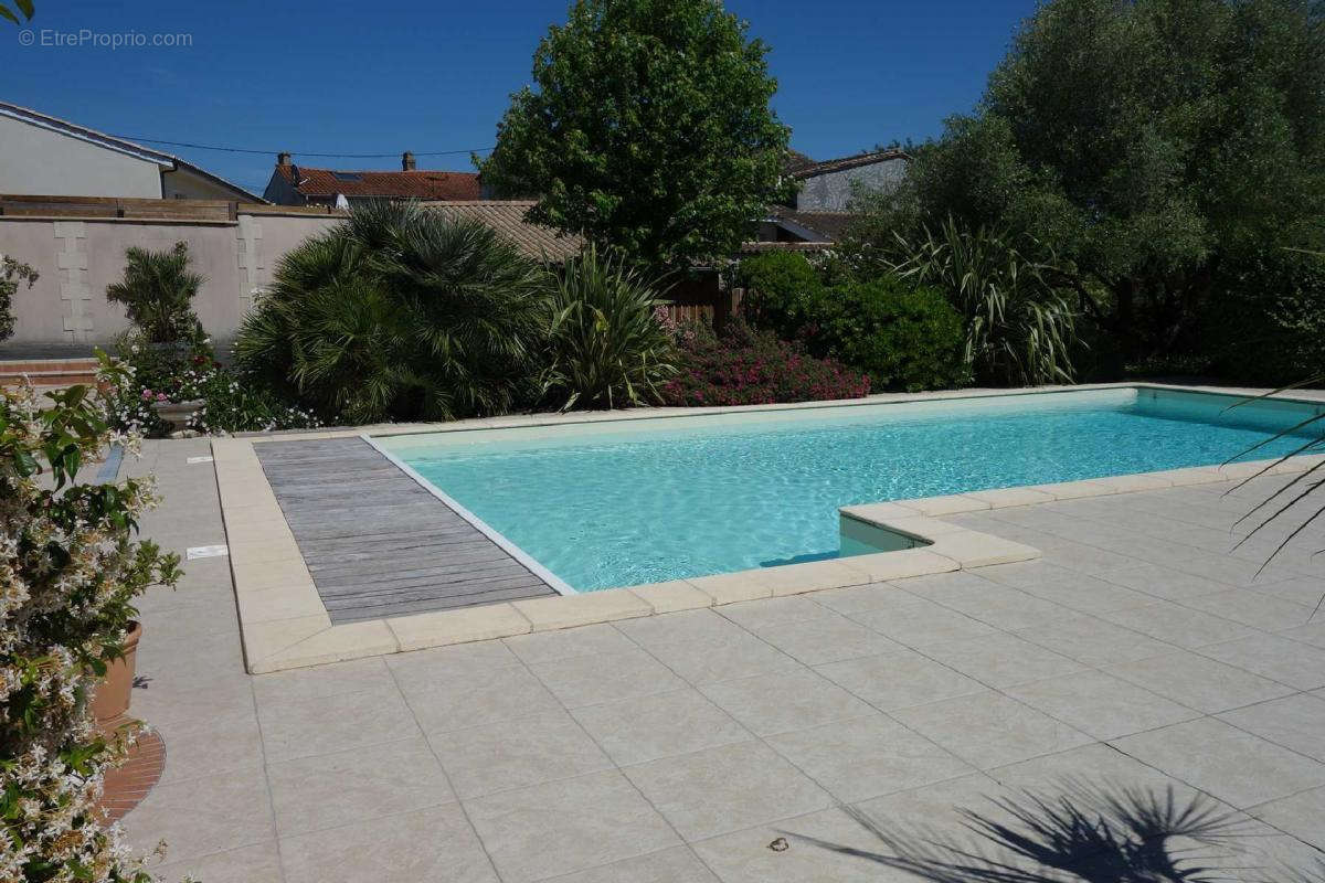 Maison à ANGLADE