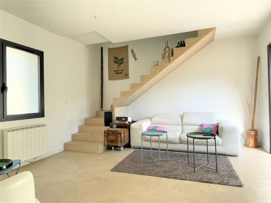 Maison à SAINT-ROMAIN-AU-MONT-D&#039;OR
