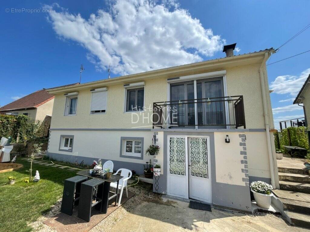 Maison à ROZAY-EN-BRIE