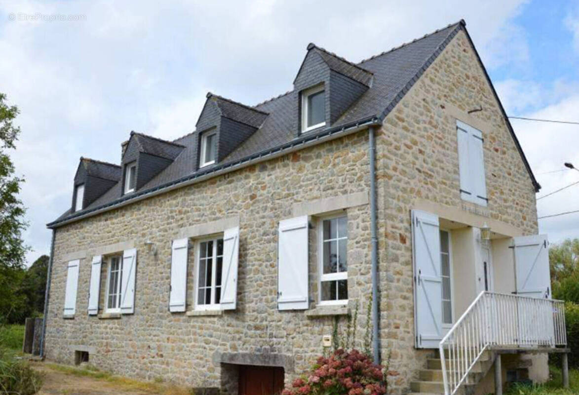 Maison à GUENIN