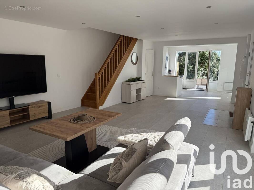Photo 1 - Maison à BORNEL