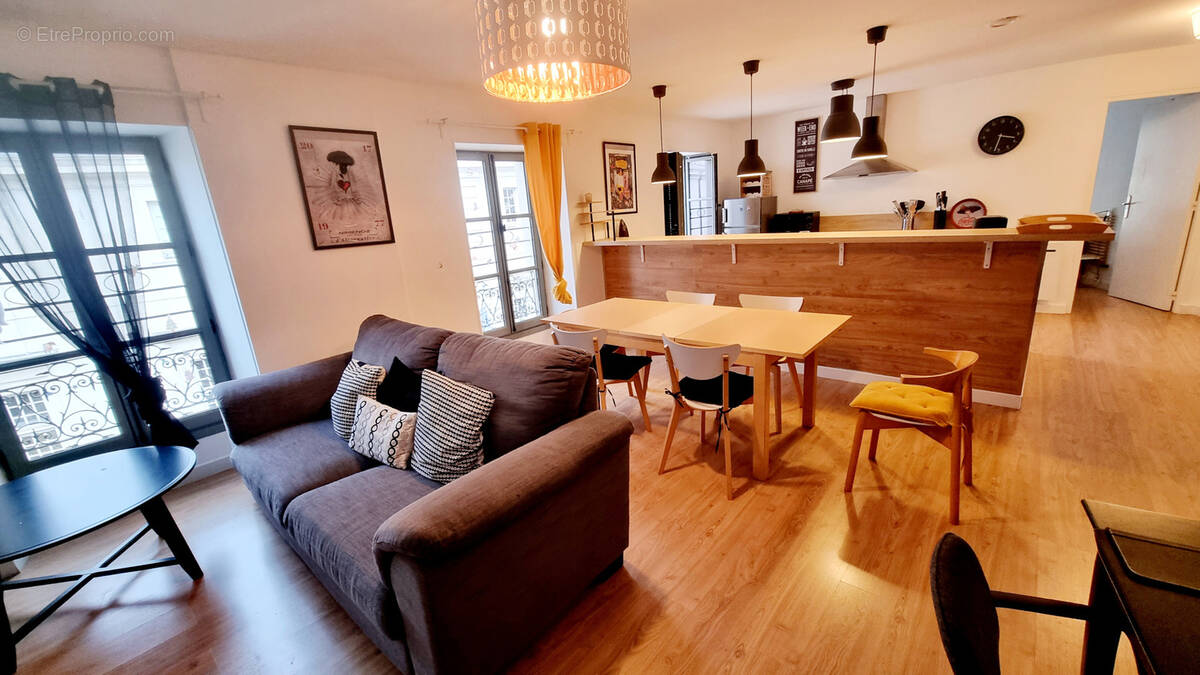 Appartement à NIMES