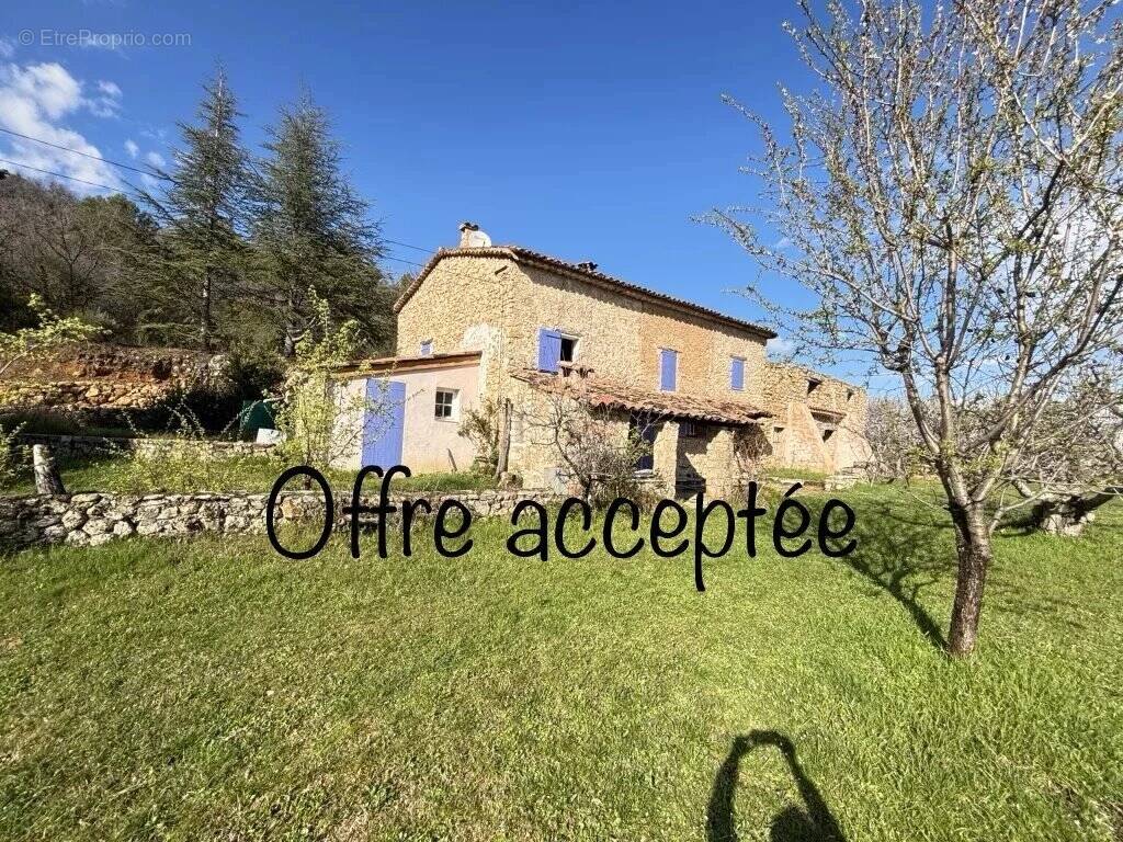 Maison à CHATEAUDOUBLE