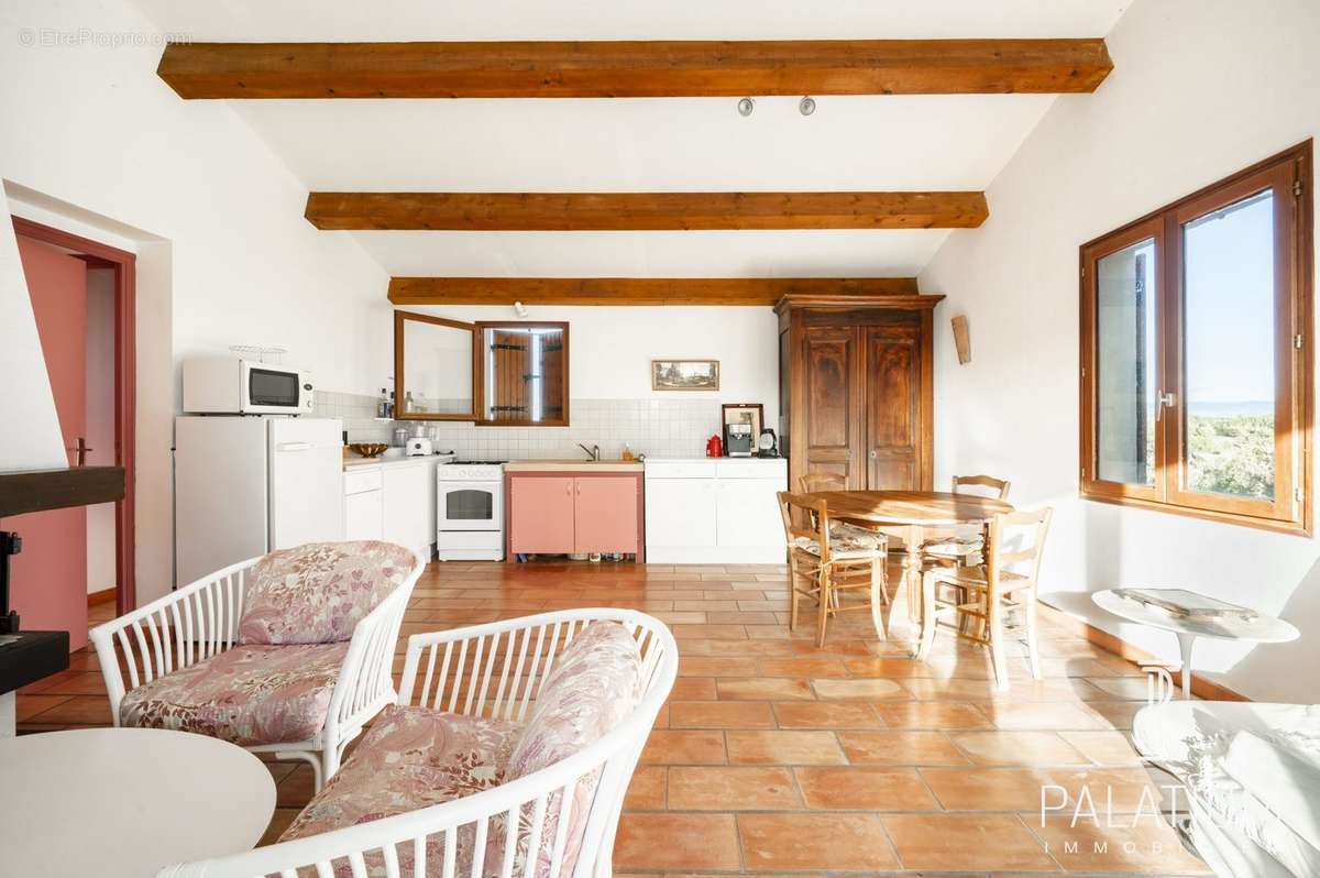 Maison à ESPARRON-DE-VERDON
