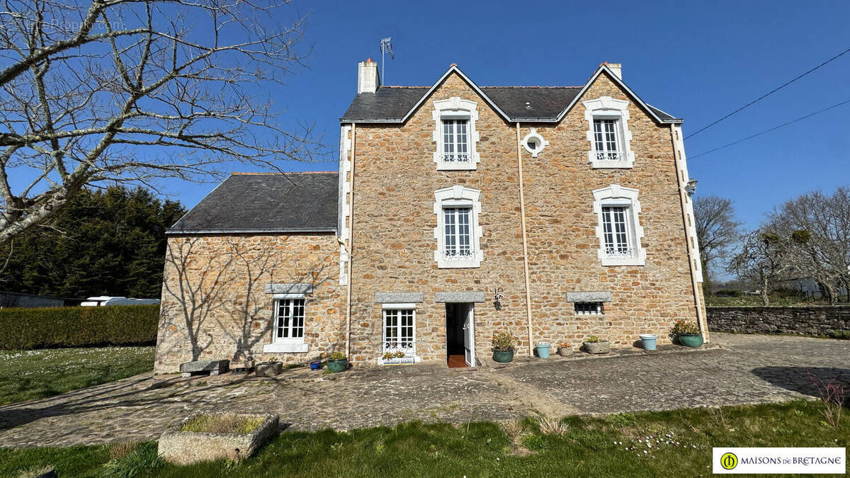 Maison à NEVEZ