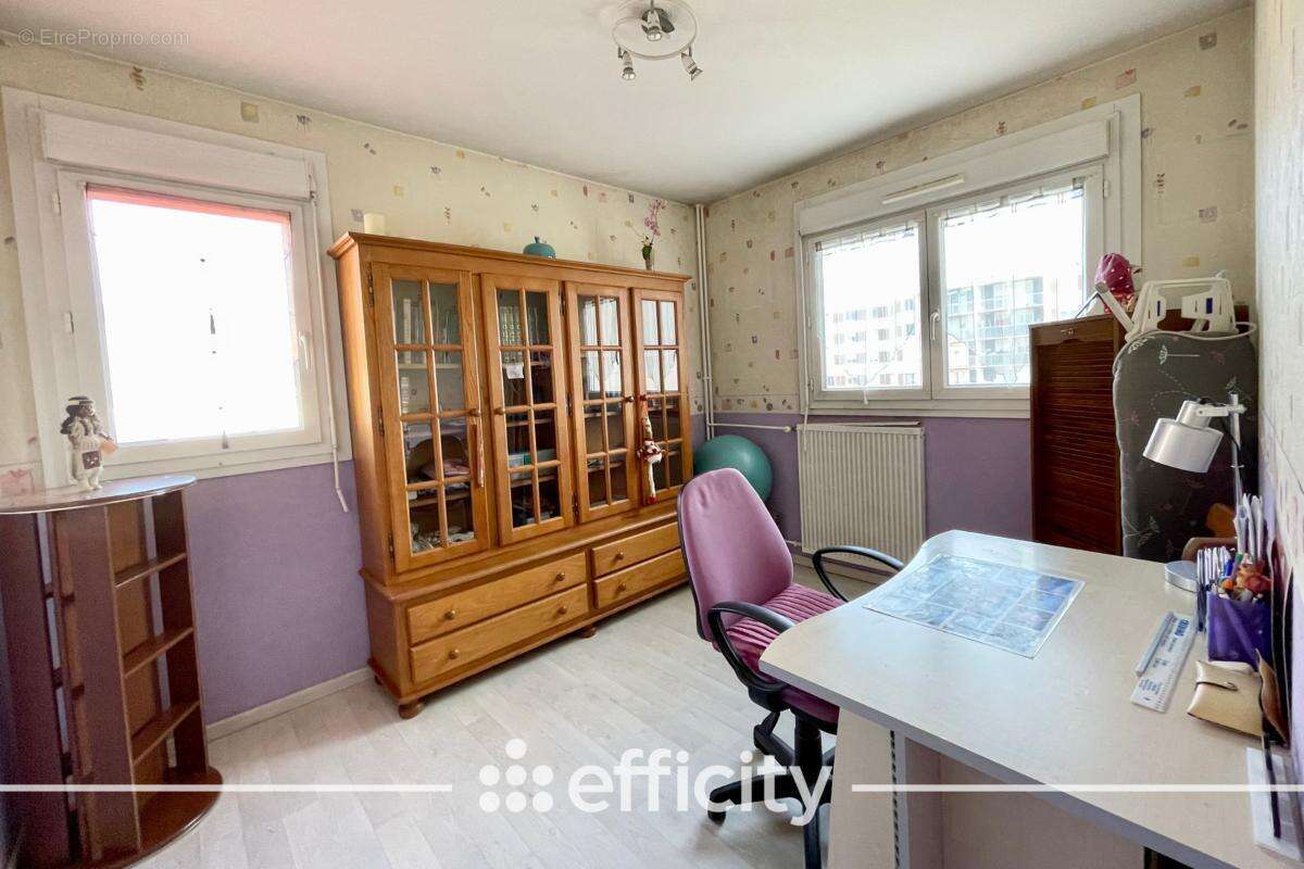 Appartement à VAULX-EN-VELIN