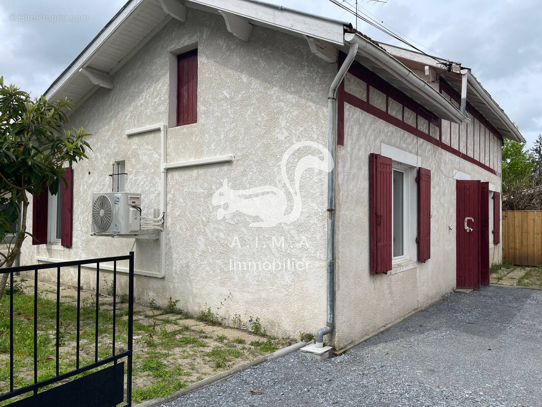 Maison à MIOS
