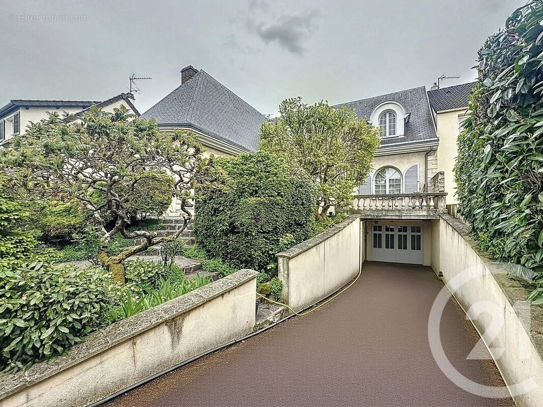 Maison à GARGES-LES-GONESSE