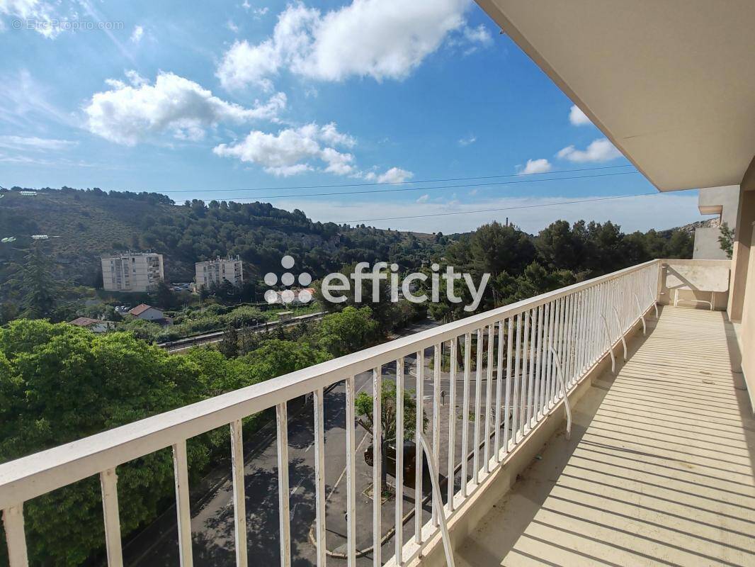 Appartement à SEPTEMES-LES-VALLONS
