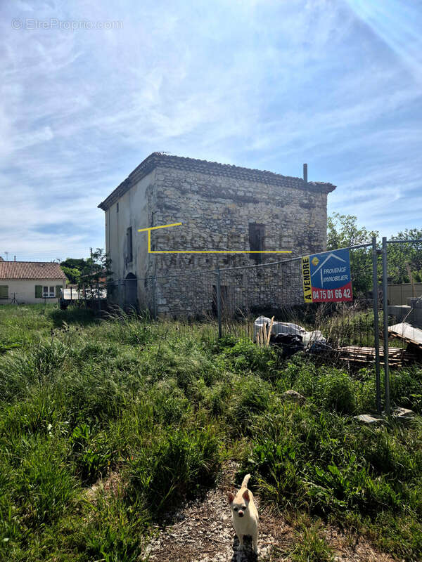 Maison à MONTELIMAR