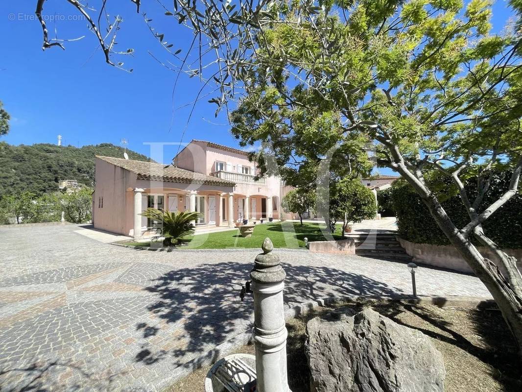 Maison à VILLEFRANCHE-SUR-MER