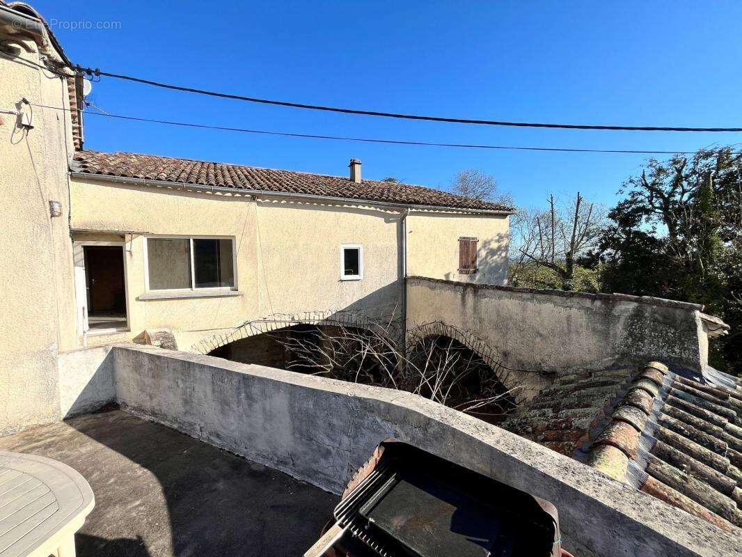 Maison à GROSPIERRES