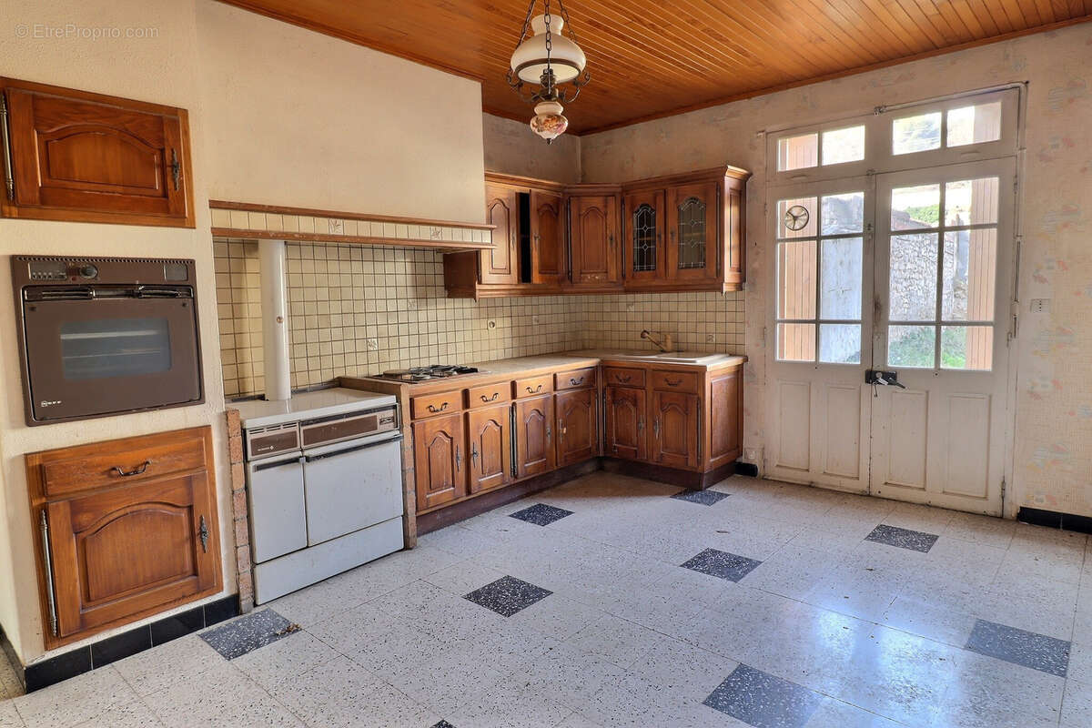 Maison à MILHAUD