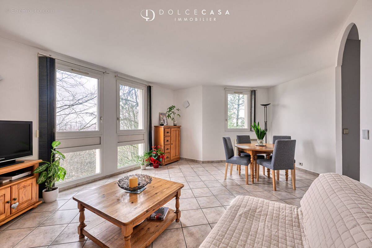 Appartement à BRY-SUR-MARNE