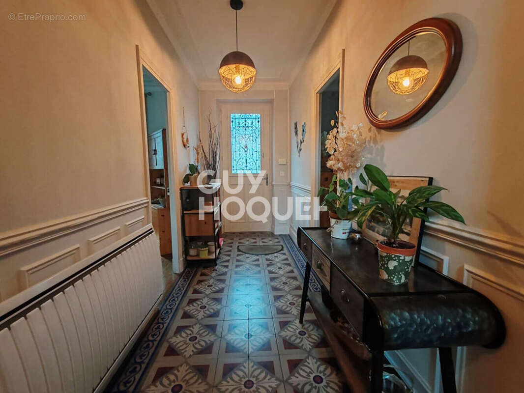 Maison à URY