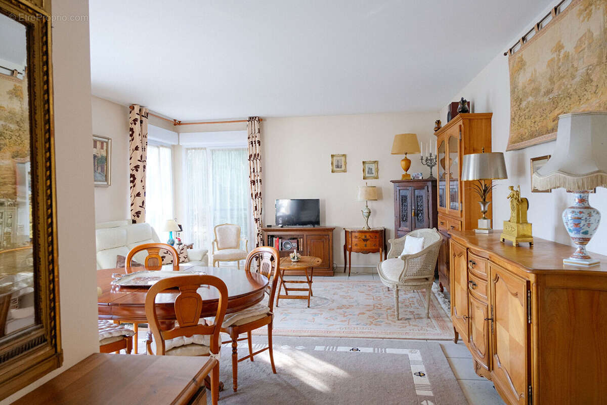 Appartement à TASSIN-LA-DEMI-LUNE