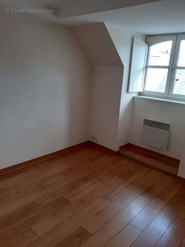 Appartement à FOUGERES