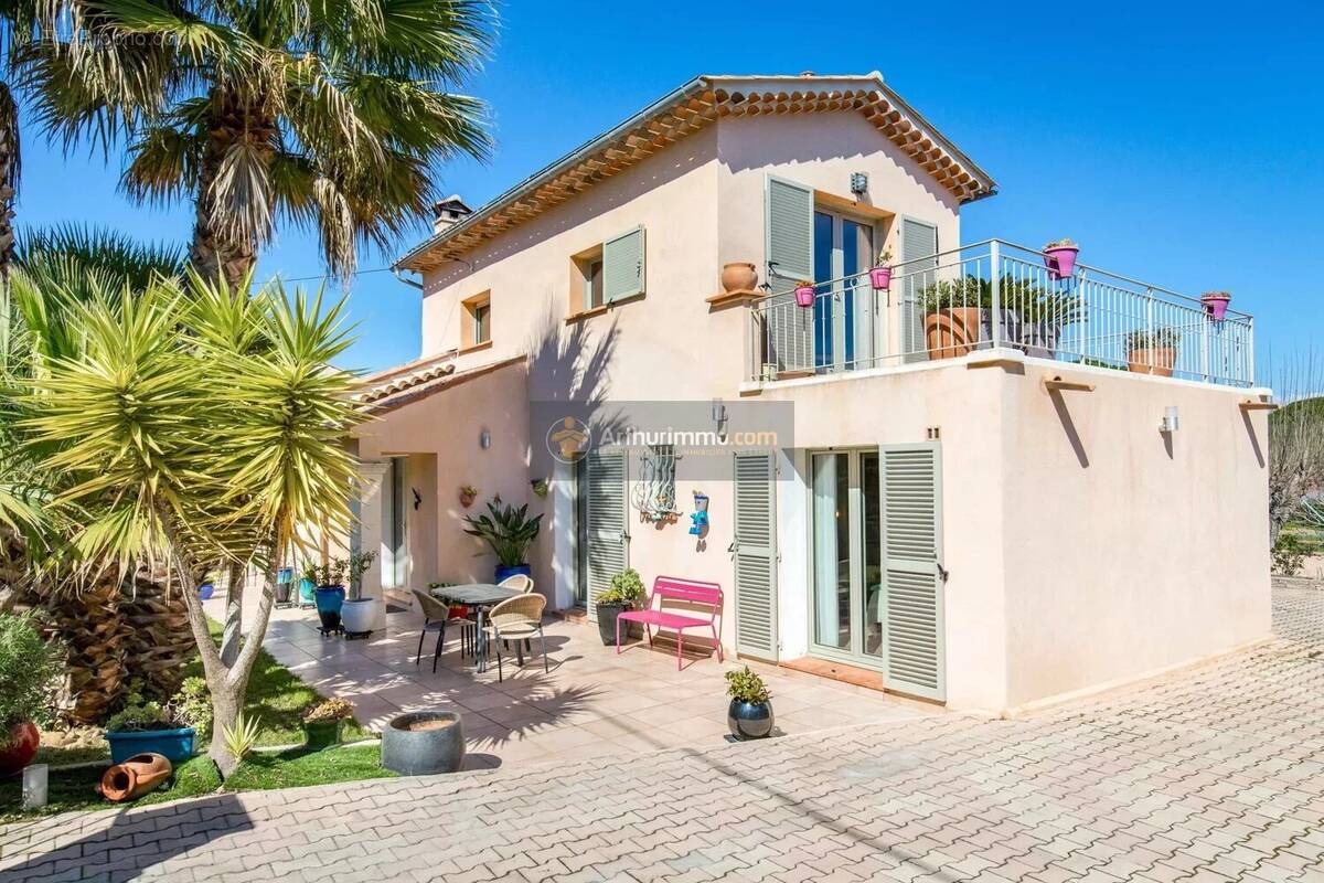 Maison à FREJUS