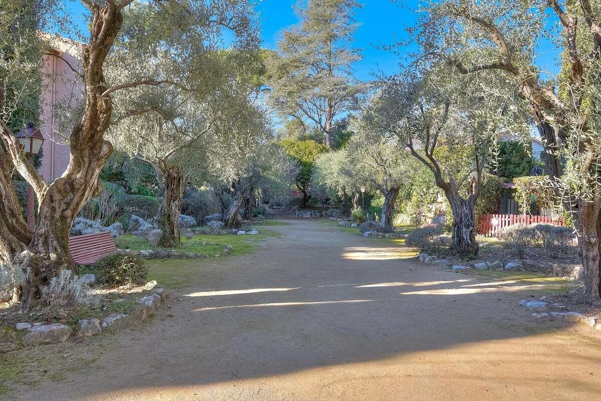 Appartement à VENCE