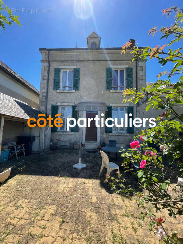 Maison à VENESMES