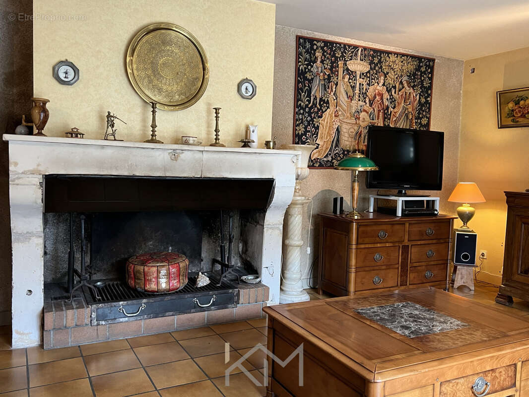 Maison à NEUVILLE-DE-POITOU