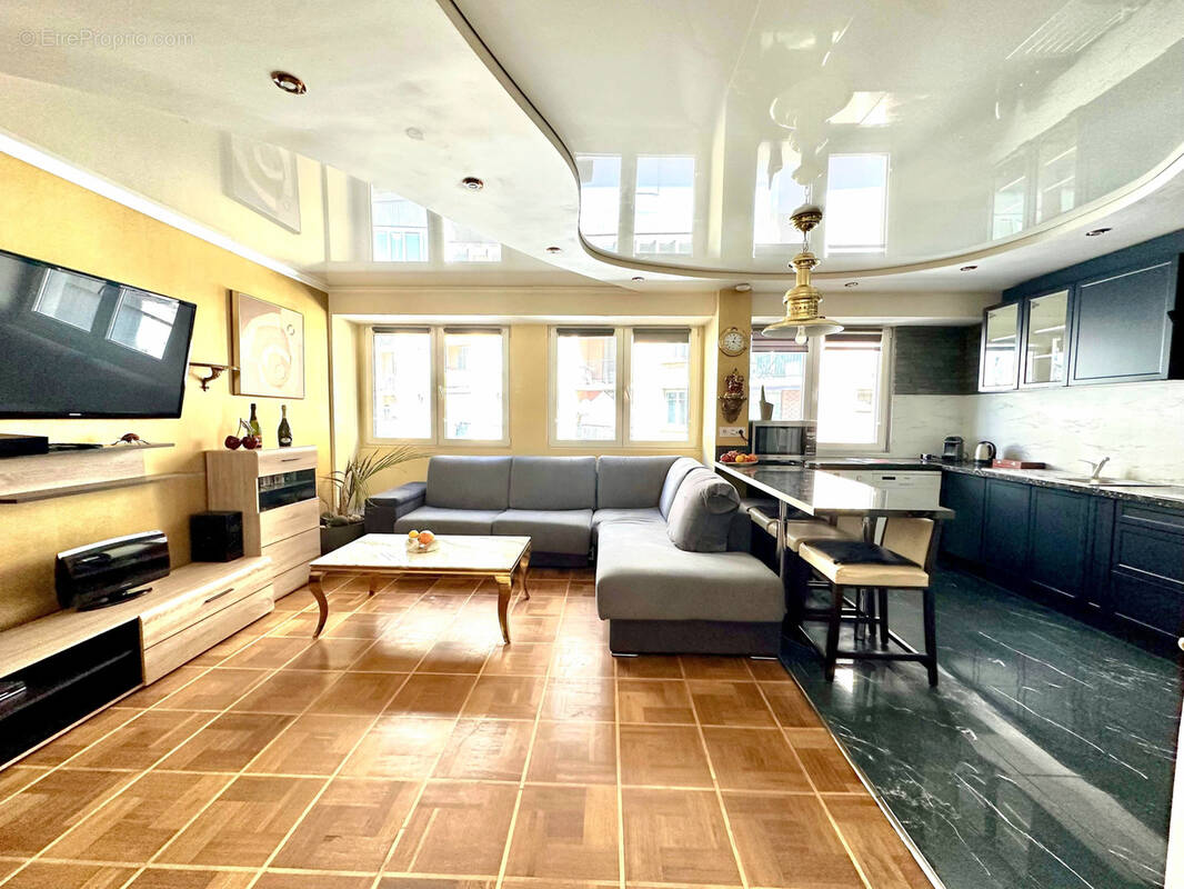 Appartement à MARSEILLE-8E
