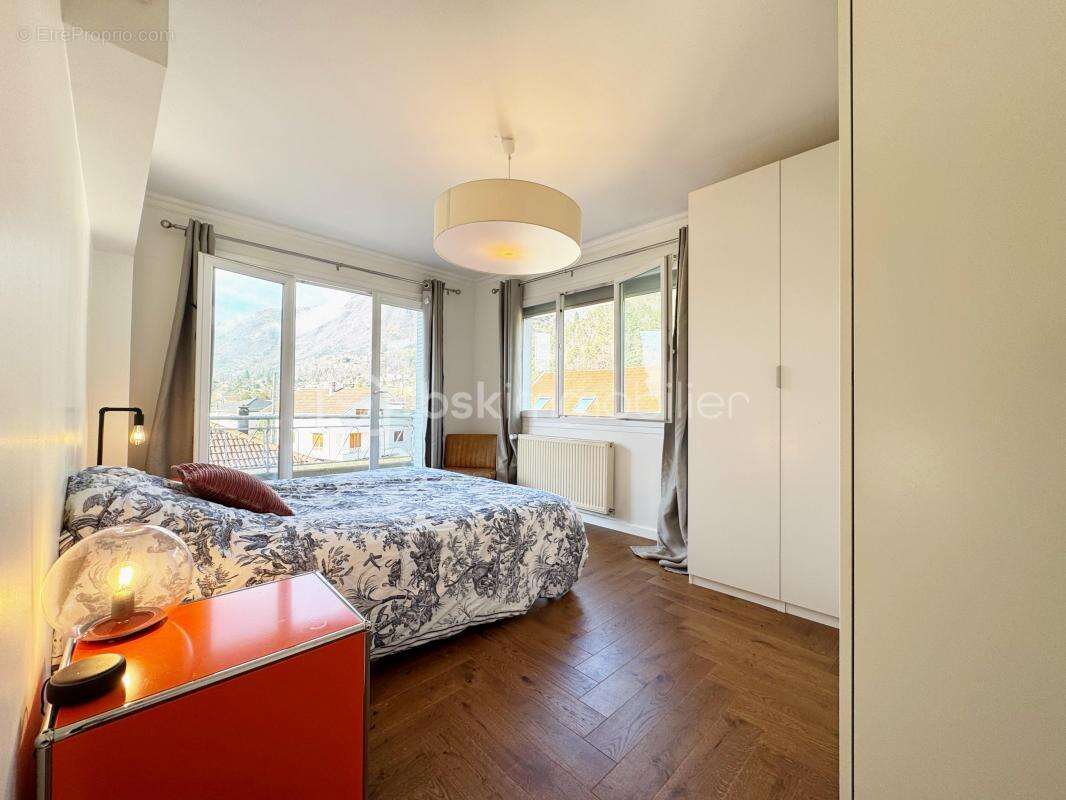 Appartement à CORENC