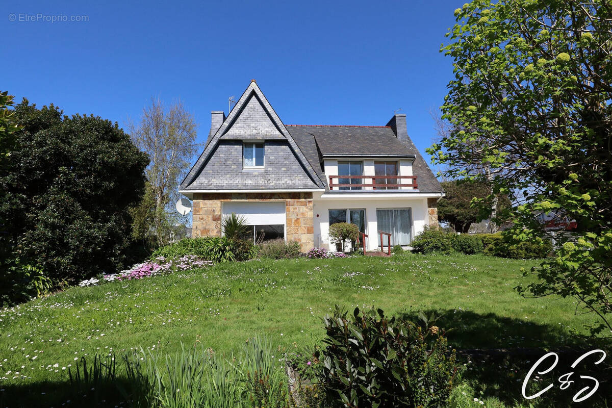 Maison à TREFFIAGAT