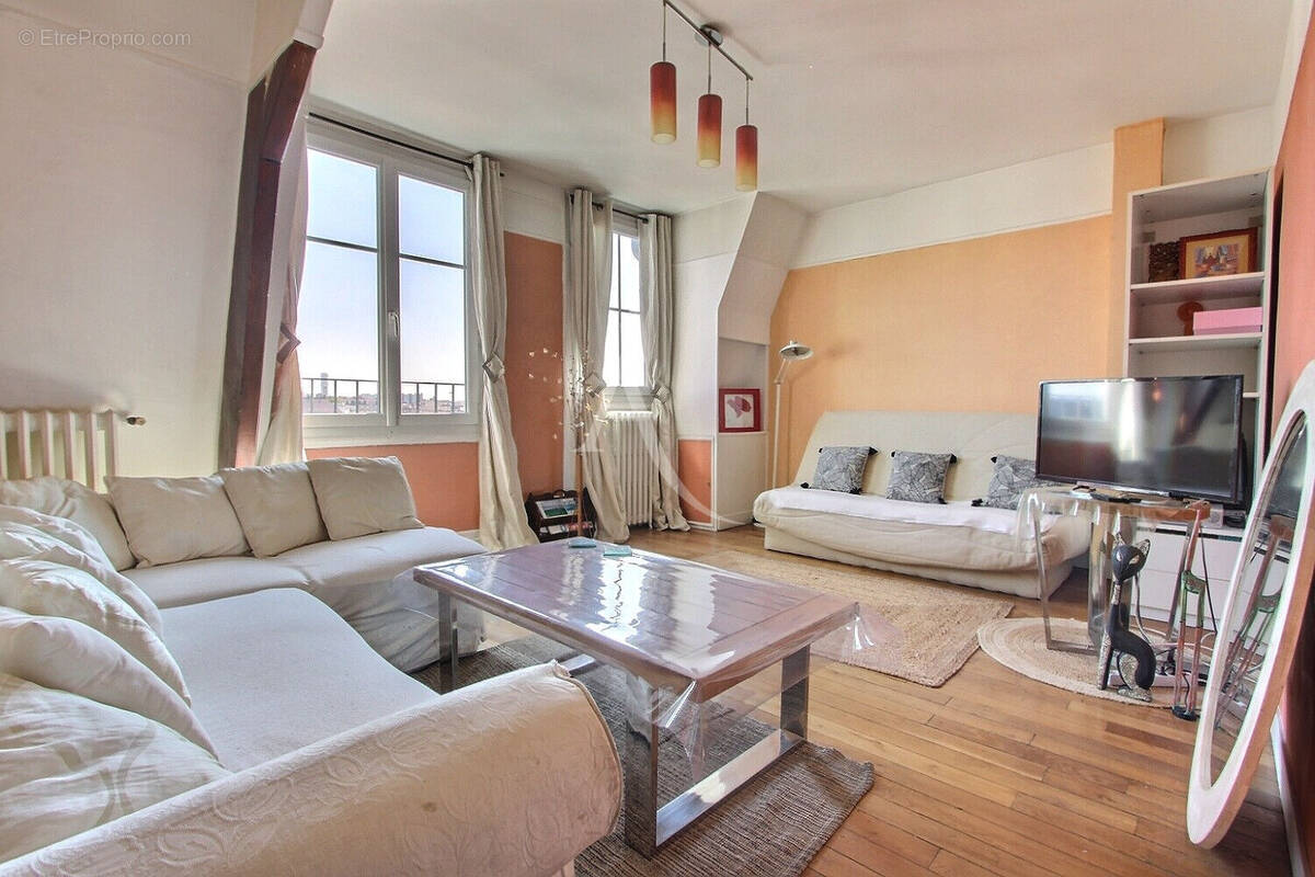 Appartement à GENNEVILLIERS