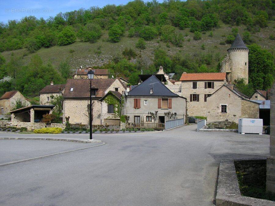 Terrain à LA ROUQUETTE