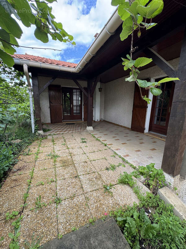 Maison à JONAGE