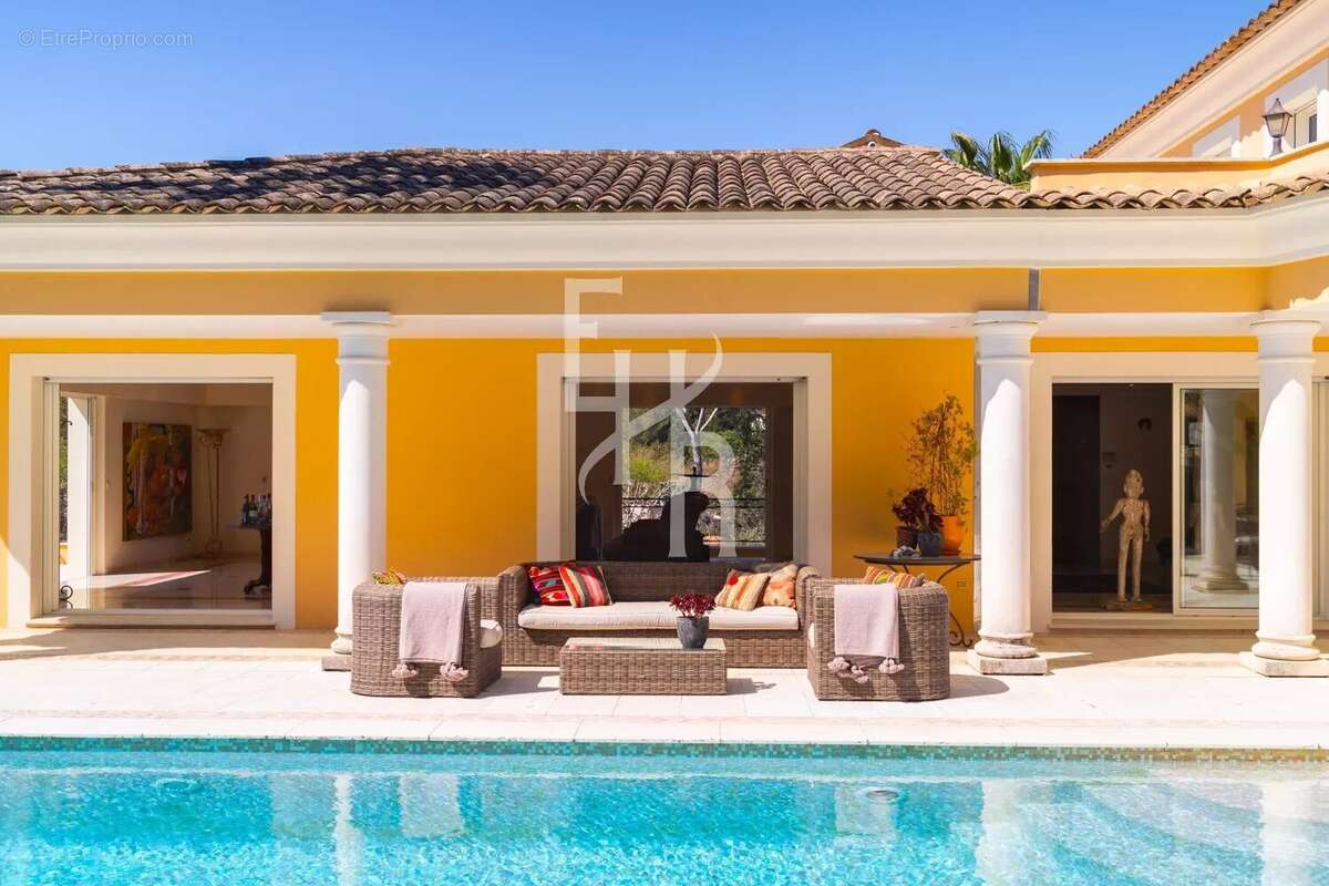 Maison à MOUGINS