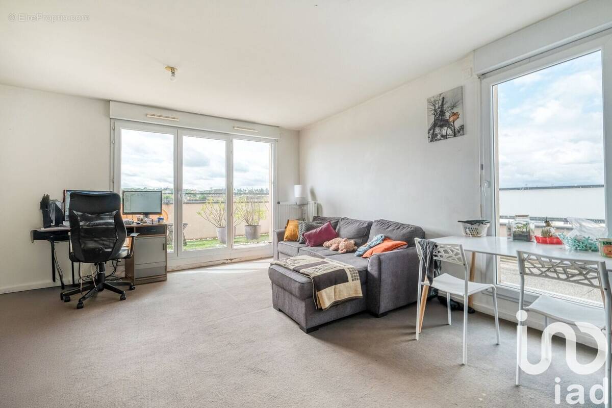 Photo 1 - Appartement à THORIGNY-SUR-MARNE