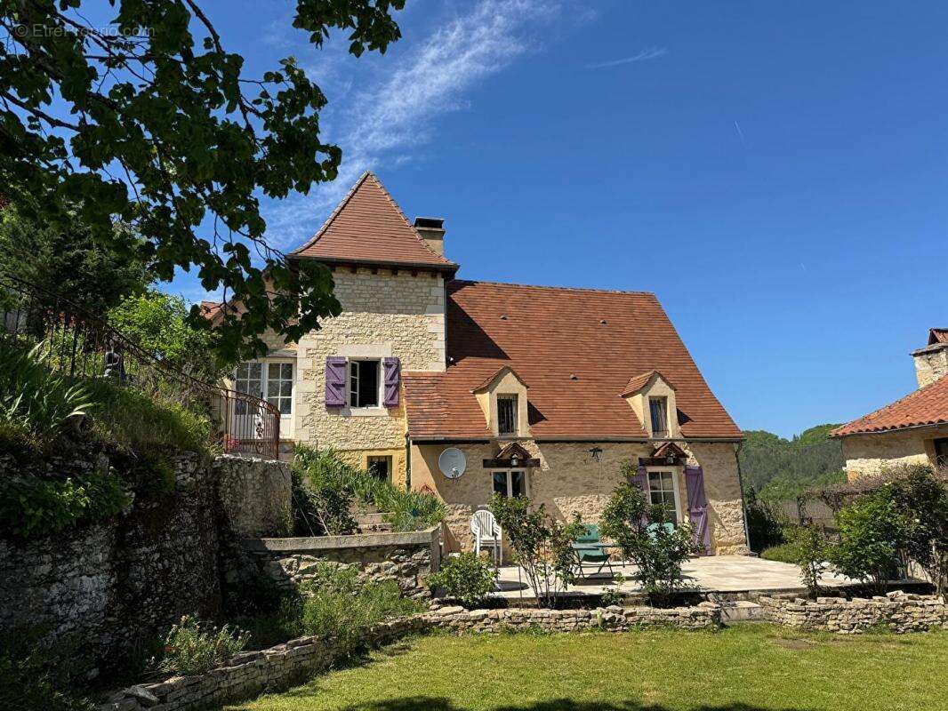 Maison à SAINT-CYBRANET