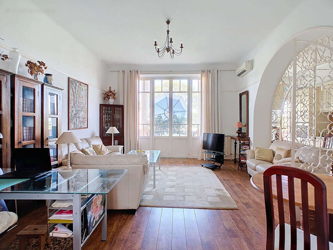 Appartement à SAINT-RAPHAEL