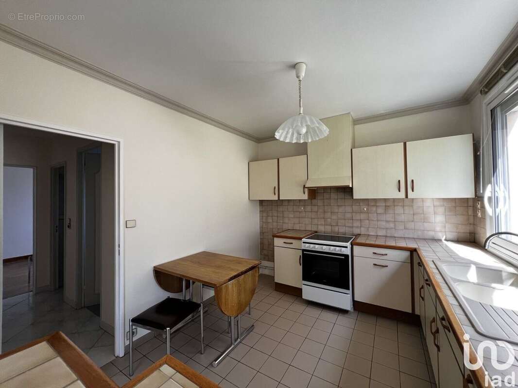 Photo 8 - Appartement à PARAY-VIEILLE-POSTE