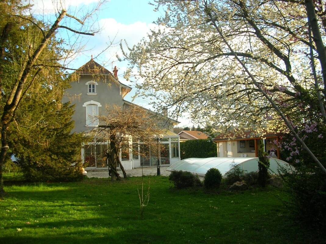 Maison à CHAPONNAY