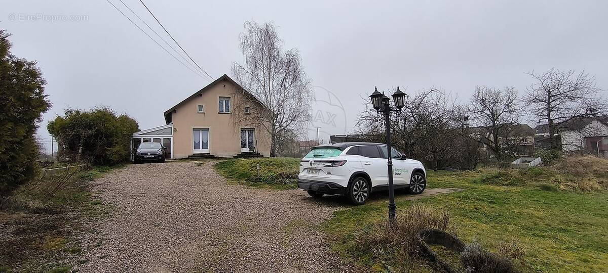 Maison à THAON-LES-VOSGES