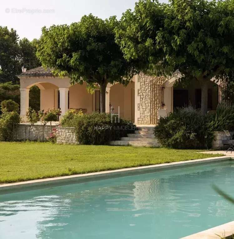 Maison à MAUSSANE-LES-ALPILLES