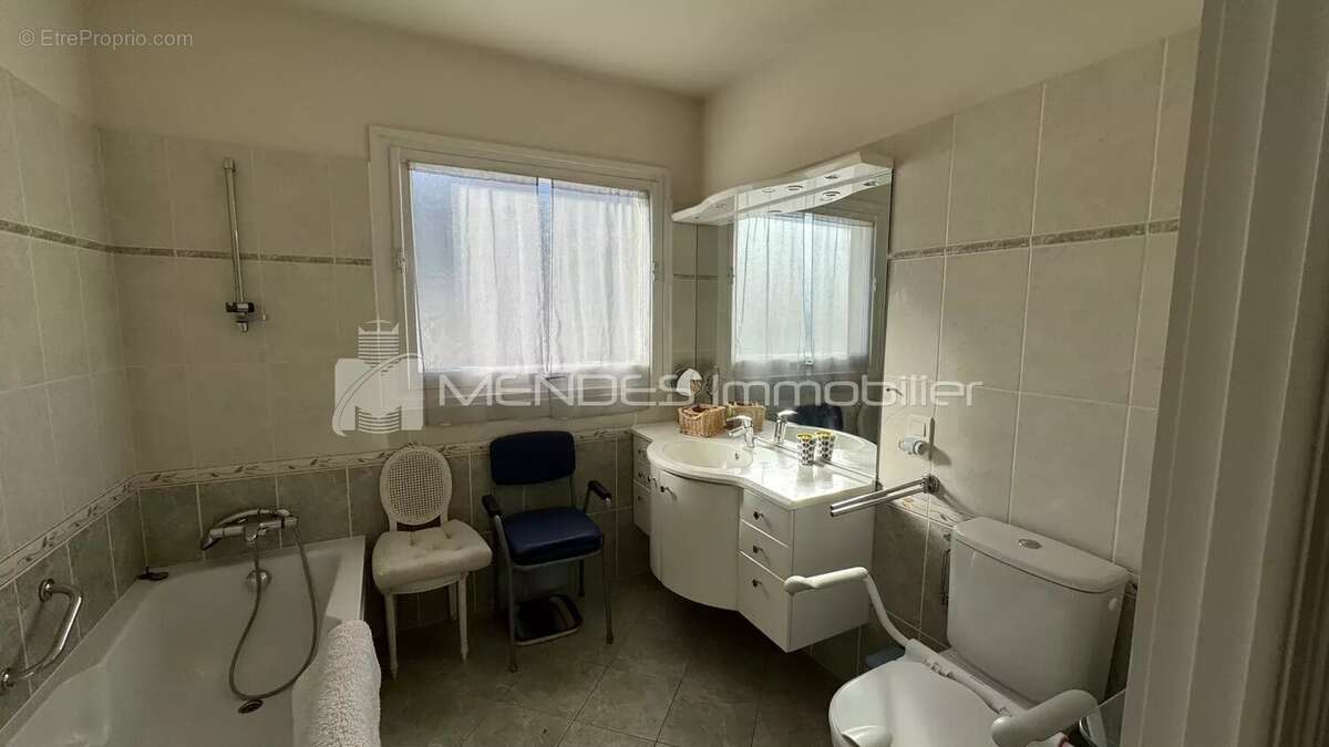Appartement à ROQUEBRUNE-CAP-MARTIN